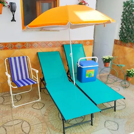 Casa Ideal Familias Con Patio Y 3 Banos * Valencia